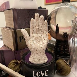 Halloween Tarot Palm Decor